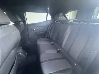 Photo 17 Peugeot 2008  PureTech 130 S&S EAT8