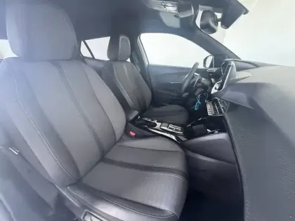 Photo 19 Peugeot 2008  PureTech 130 S&S EAT8