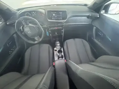 Photo 39 Peugeot 2008  PureTech 130 S&S EAT8