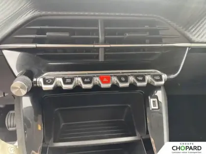 Photo 13 Peugeot 208  PureTech 75 S&S BVM5