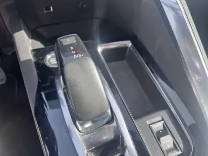 Photo 36 Peugeot 3008  Hybrid 225 e-EAT8