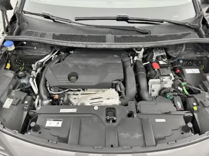 Photo 73 Peugeot 3008  Hybrid 225 e-EAT8