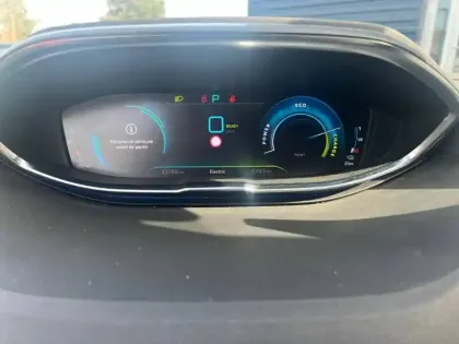 Photo 9 Peugeot 3008  Hybrid 225 e-EAT8