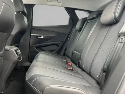 Photo 57 Peugeot 3008  Hybrid 225 e-EAT8