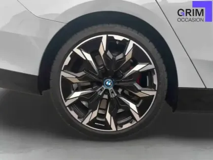 Photo 14 BMW Serie 5 550e xDrive PHEV 489 ch BVA8