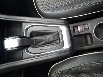 Photo 34 Renault Captur  E-Tech 145 - 21