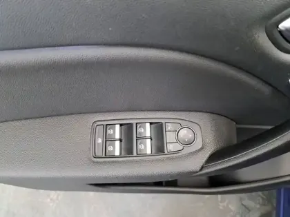 Photo 27 Renault Captur  E-Tech 145 - 21