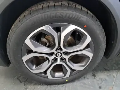 Photo 16 Renault Captur  E-Tech 145 - 21