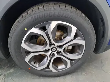 Photo 15 Renault Captur  E-Tech 145 - 21