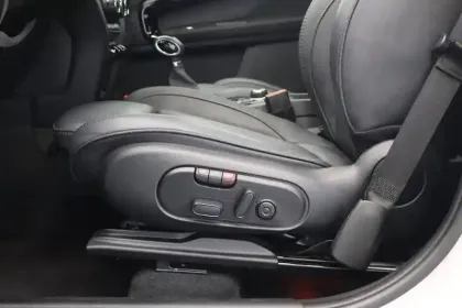 Photo 27 Mini Mini Countryman 125 - 95 ch ALL4 BVA6