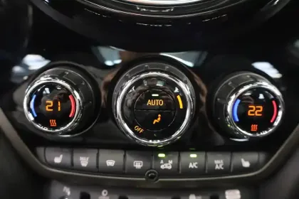 Photo 25 Mini Mini Countryman 125 - 95 ch ALL4 BVA6