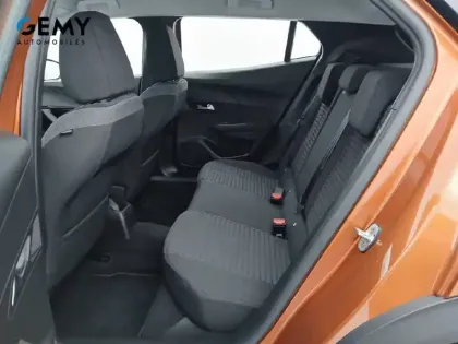 Photo 32 Peugeot 2008  PureTech 100 S&S BVM6