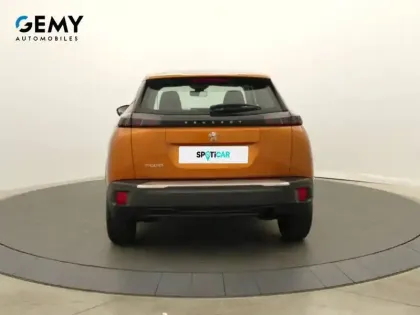 Photo 50 Peugeot 2008  PureTech 100 S&S BVM6