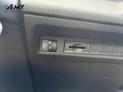 Photo 19 Peugeot 308  Hybrid 145 e-DCS6