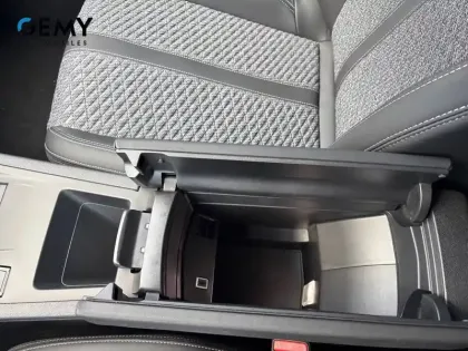Photo 64 Peugeot 308  Hybrid 145 e-DCS6