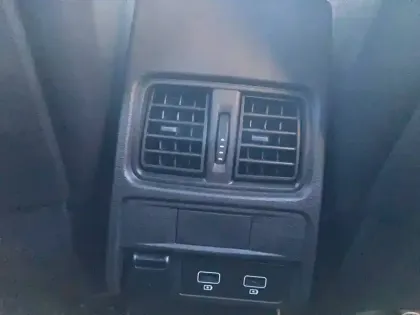 Photo 16 Renault Arkana  E-Tech hybride 145 - 22