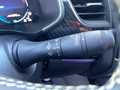 Photo 24 Renault Arkana  E-Tech hybride 145 - 22