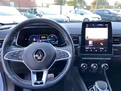 Photo 19 Renault Arkana  E-Tech hybride 145 - 22