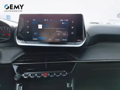 Photo 11 Peugeot 2008  PureTech 130 S&S EAT8