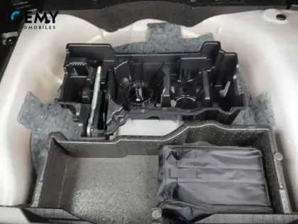 Photo 77 Peugeot 2008  PureTech 130 S&S EAT8