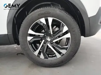 Photo 68 Peugeot 2008  PureTech 130 S&S EAT8