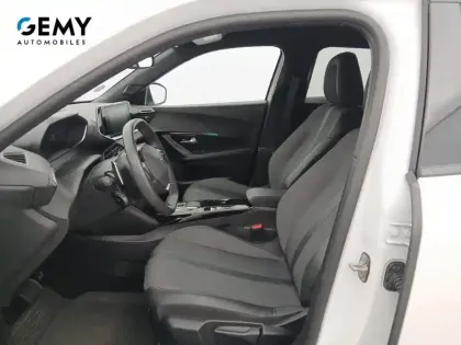 Photo 45 Peugeot 2008  PureTech 130 S&S EAT8