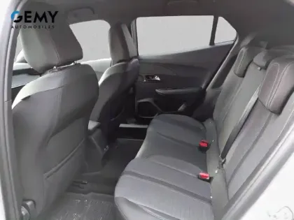 Photo 9 Peugeot 2008  PureTech 130 S&S EAT8