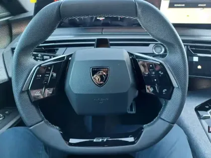 Photo 10 Peugeot 3008  Hybrid 145 e-DCS6