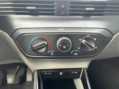 Photo 77 Hyundai I20 Gén. III Ph1 Intuitive 5