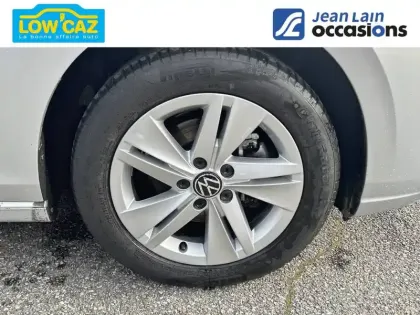 Photo 8 Volkswagen Golf  1.5 eTSI OPF 130 DSG7