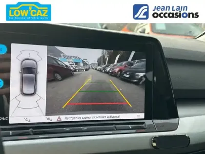 Photo 15 Volkswagen Golf  1.5 eTSI OPF 130 DSG7