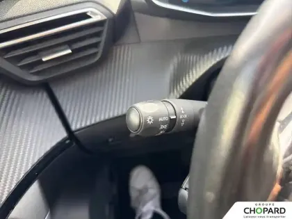 Photo 18 Peugeot 2008  Electrique 136 ch