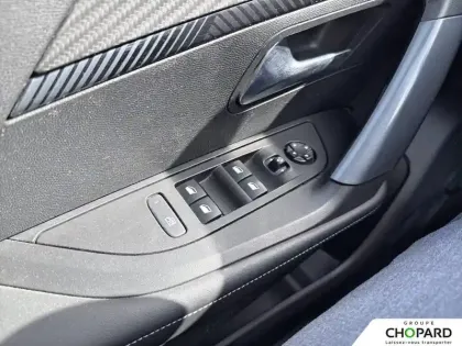 Photo 19 Peugeot 2008  Electrique 136 ch