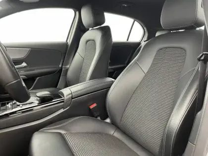 Photo 46 Mercedes Classe A  250 e 8G-DCT