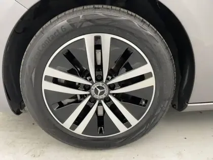 Photo 49 Mercedes Classe A  250 e 8G-DCT