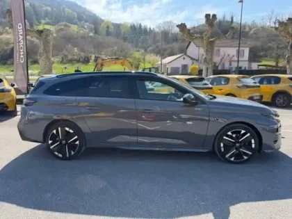 Photo 47 Peugeot 308  SW Hybrid 145 e-DCS6