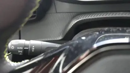 Photo 41 Peugeot 208  PureTech 100 S&S BVM6