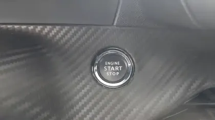 Photo 36 Peugeot 208  PureTech 100 S&S BVM6