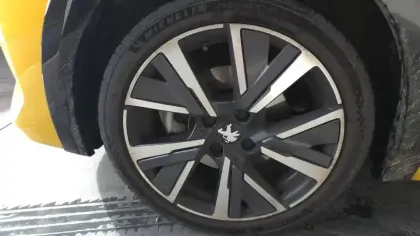 Photo 7 Peugeot 208  PureTech 100 S&S BVM6