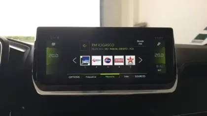 Photo 25 Peugeot 208  PureTech 100 S&S BVM6