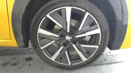 Photo 10 Peugeot 208  PureTech 100 S&S BVM6