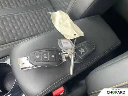 Photo 13 Peugeot 2008 Gén. II Ph1 NG Roadtrip 5