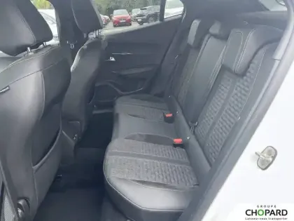 Photo 48 Peugeot 2008  PureTech 130 S&S EAT8