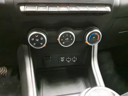 Photo 34 Renault Captur  TCe 90