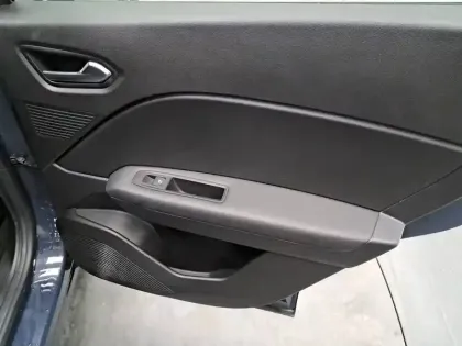 Photo 21 Renault Captur  TCe 90