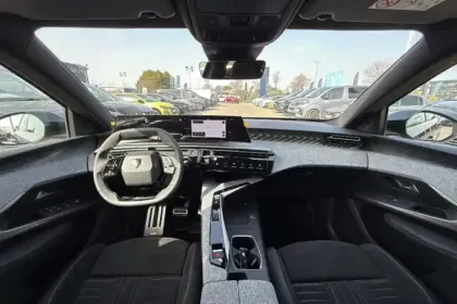 Photo 15 Peugeot 3008  Electrique 230 ch Grande autonomie 97 kWh