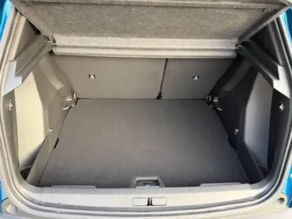 Photo 41 Peugeot 2008  Hybrid 145 e-DCS6