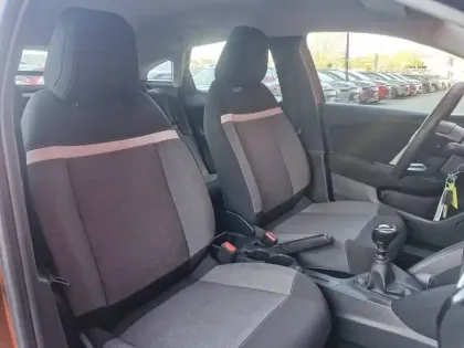 Photo 41 Citroën C4  PureTech 100 S&S BVM6