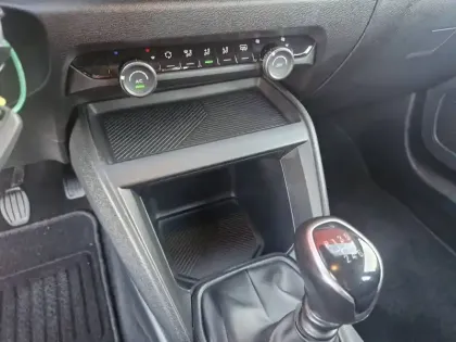 Photo 47 Citroën C4  PureTech 100 S&S BVM6