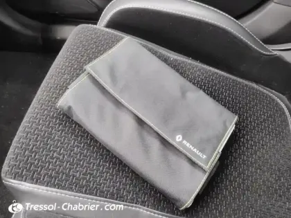 Photo 29 Renault Megane Gén. IV (BFB) Ph1 Business Intens 5